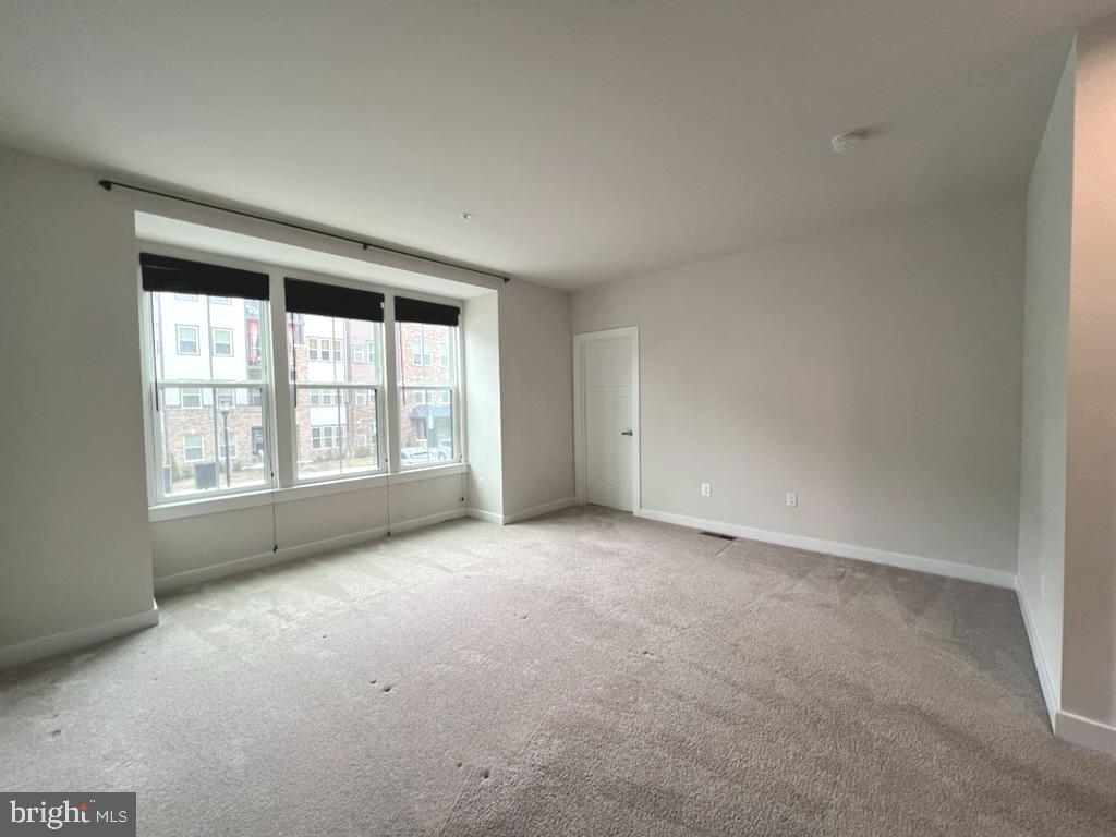 PADDOCK POINTE - Residential Lease