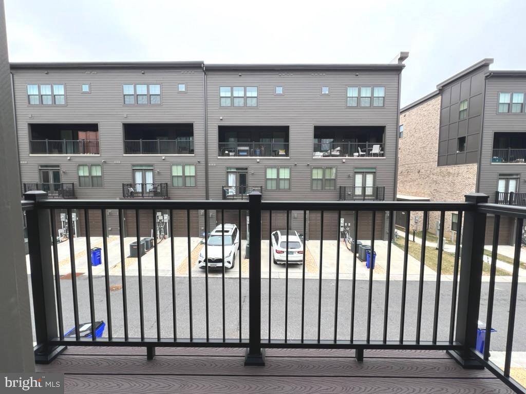 PADDOCK POINTE - Residential Lease