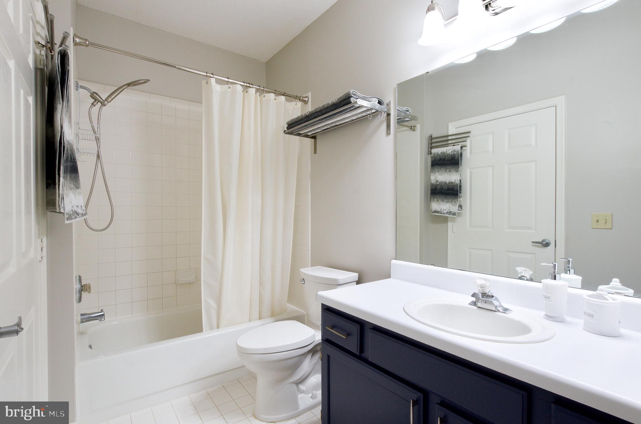 EDGEWATER AT TOWN CENTER - Residential Lease