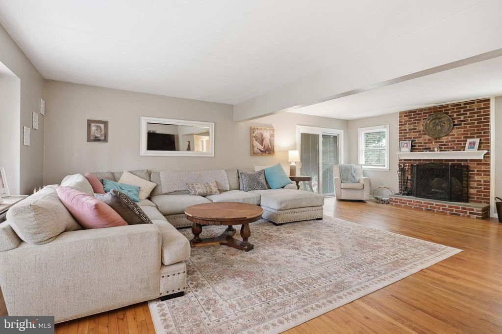 Photo of 5 Embry Court, NEWARK, DE 19711 (MLS # DENC2094966)