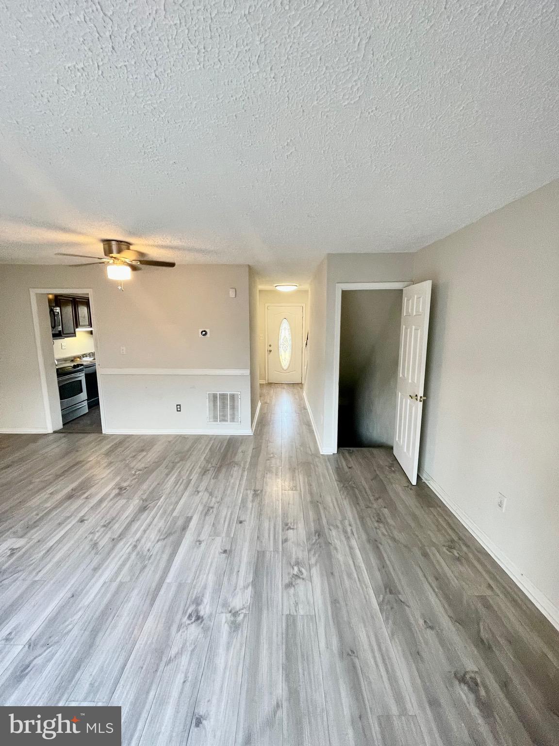 FORESTVILLE PARK - Residential