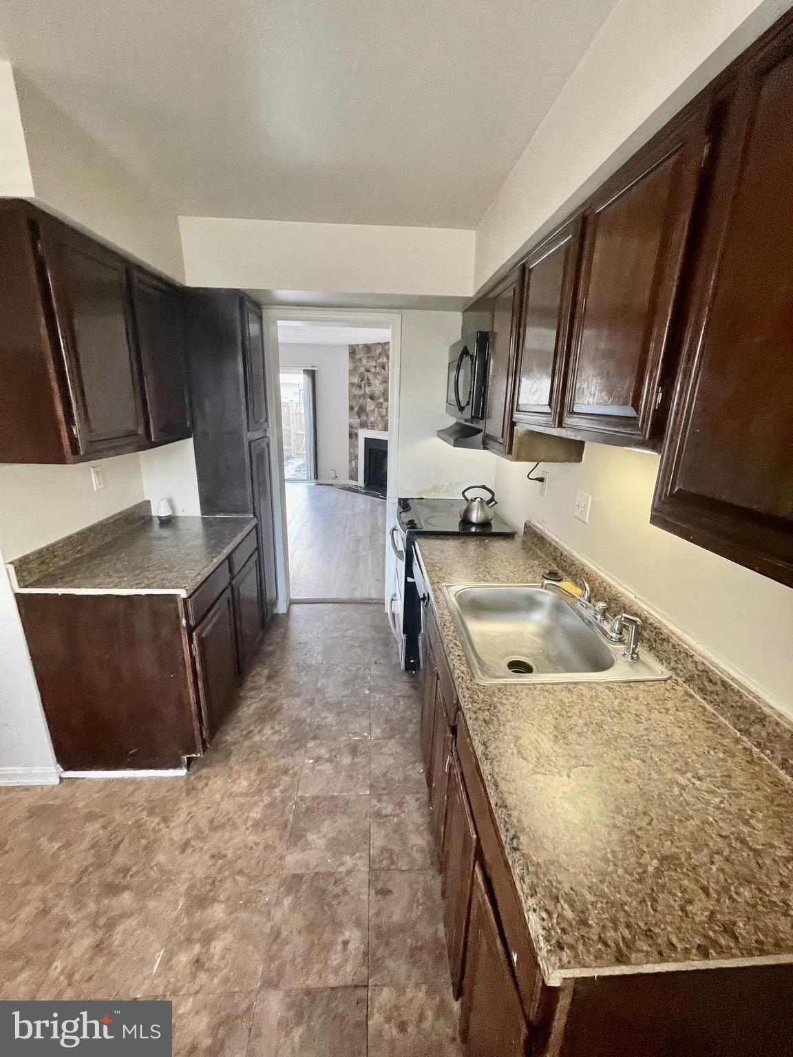 FORESTVILLE PARK - Residential