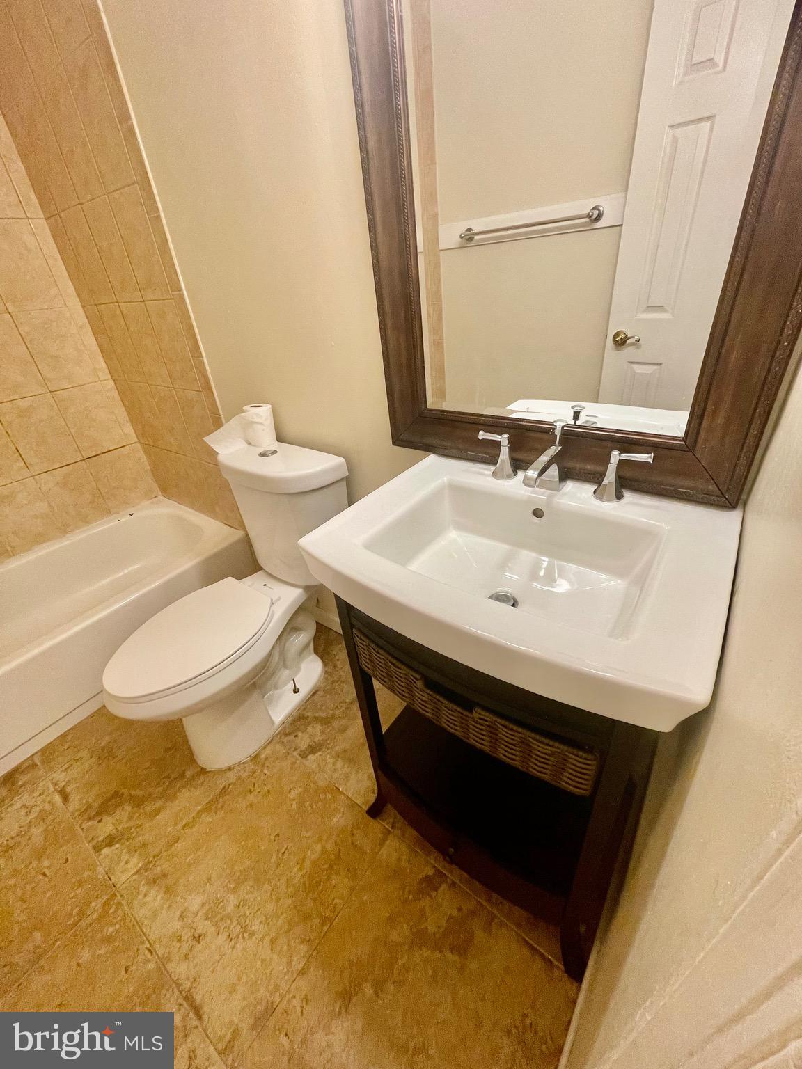 FORESTVILLE PARK - Residential