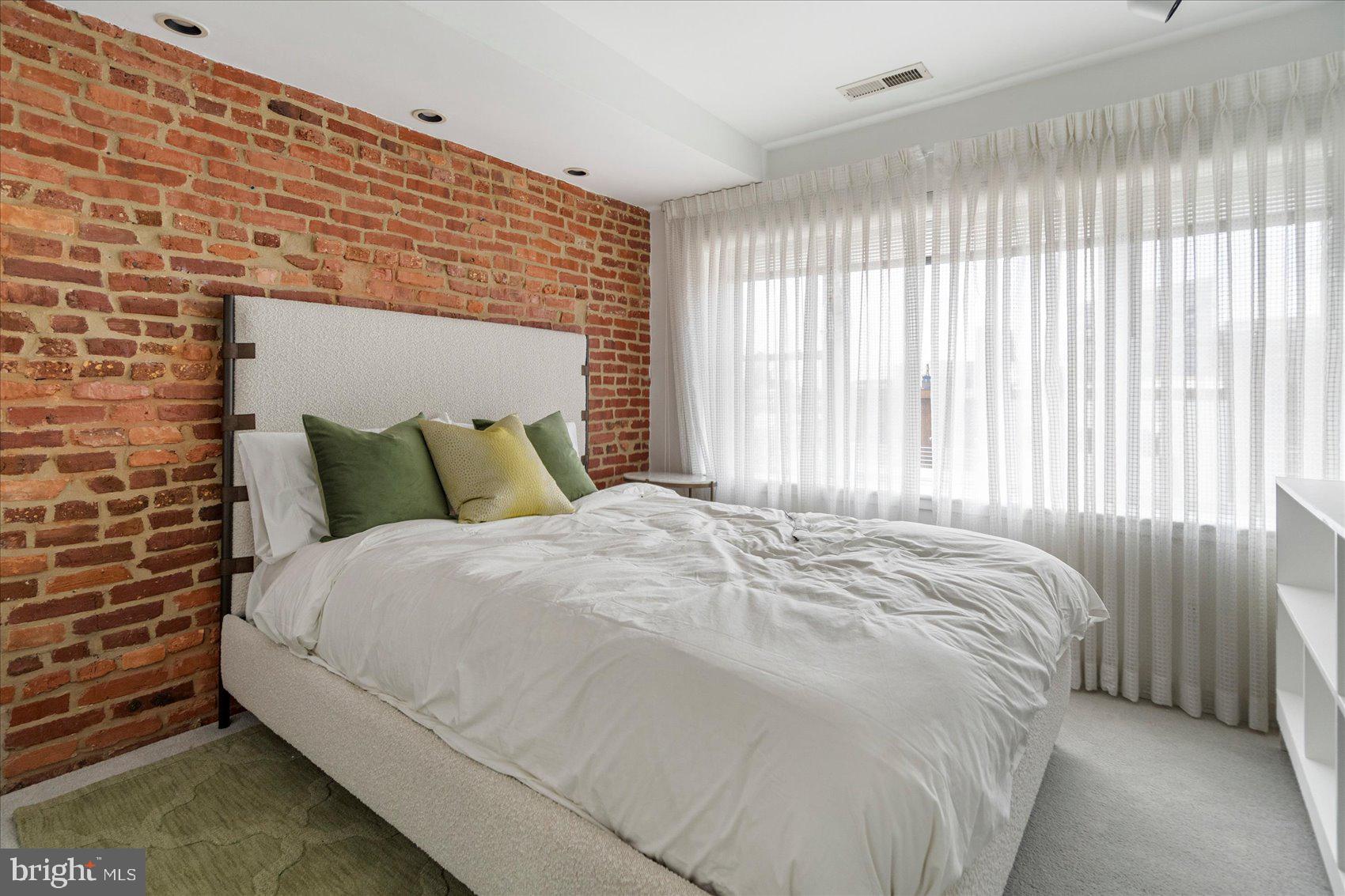 FELLS POINT HISTORIC DISTRICT - Residential
