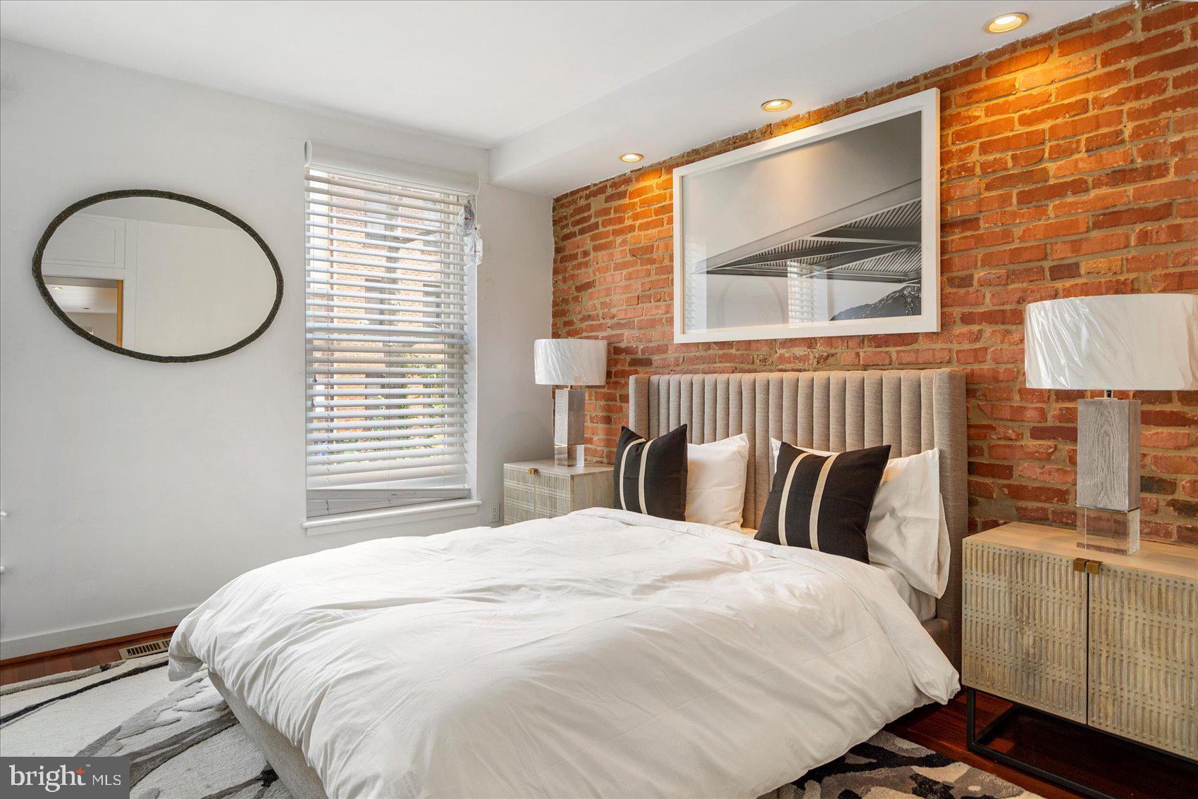 FELLS POINT HISTORIC DISTRICT - Residential