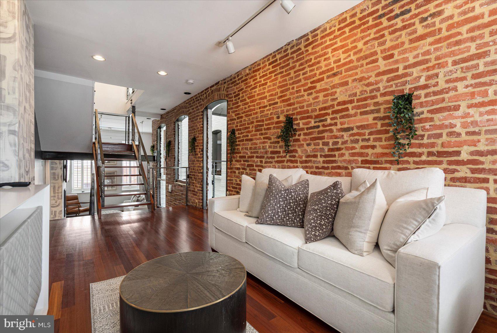 FELLS POINT HISTORIC DISTRICT - Residential