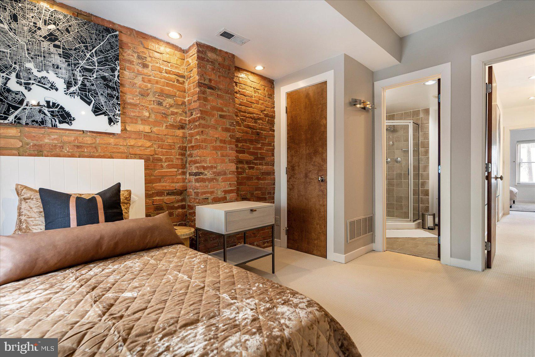 FELLS POINT HISTORIC DISTRICT - Residential