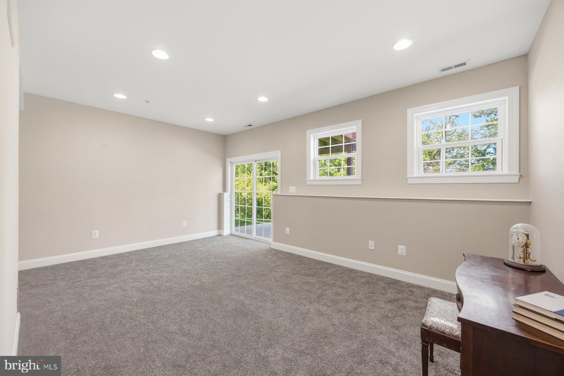 WOODBERRY - Residential