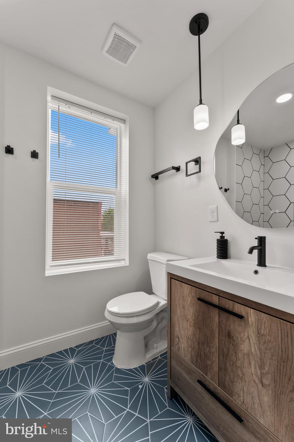 ELWOOD PARK - Residential