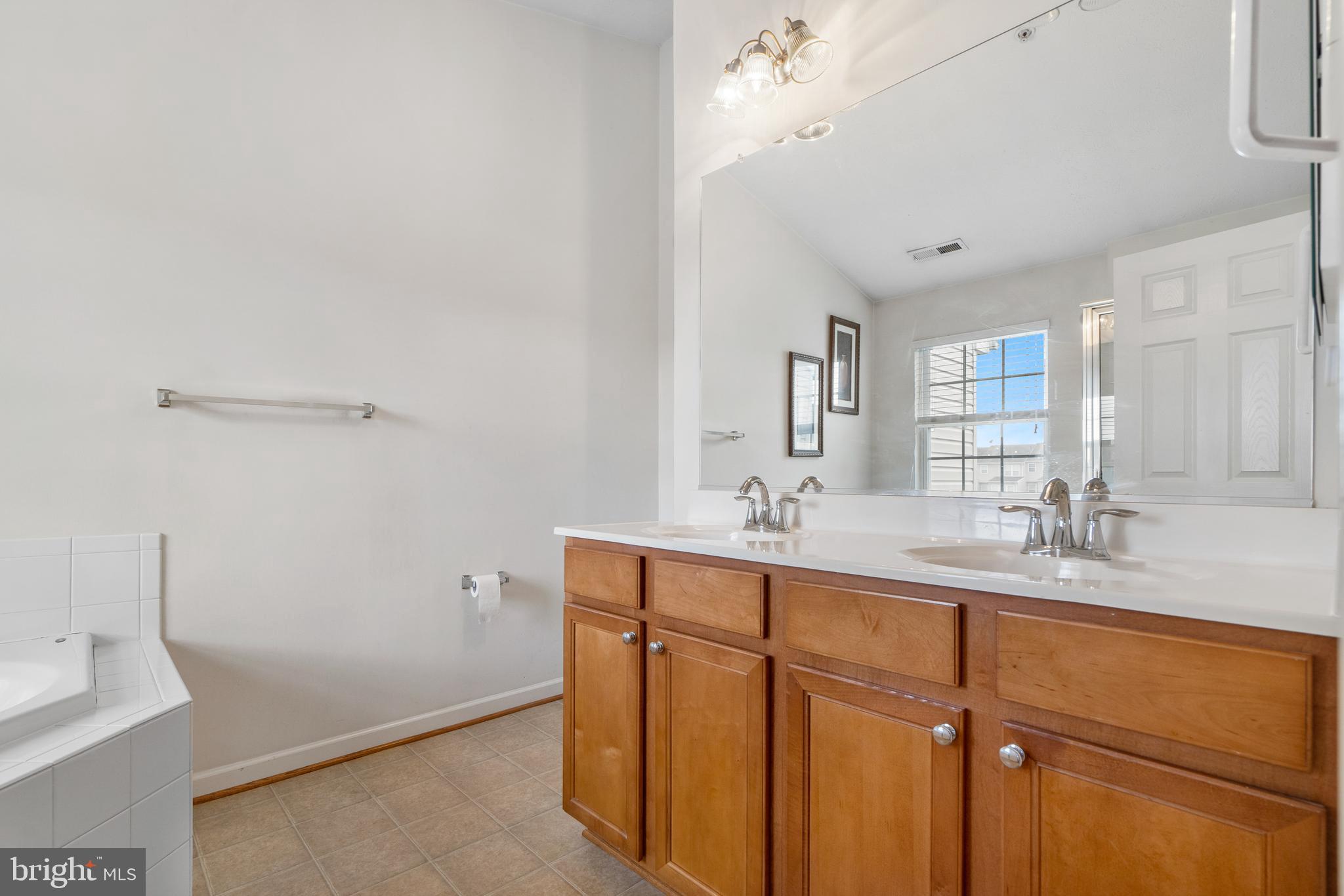 MIRAMAR LANDING - Residential