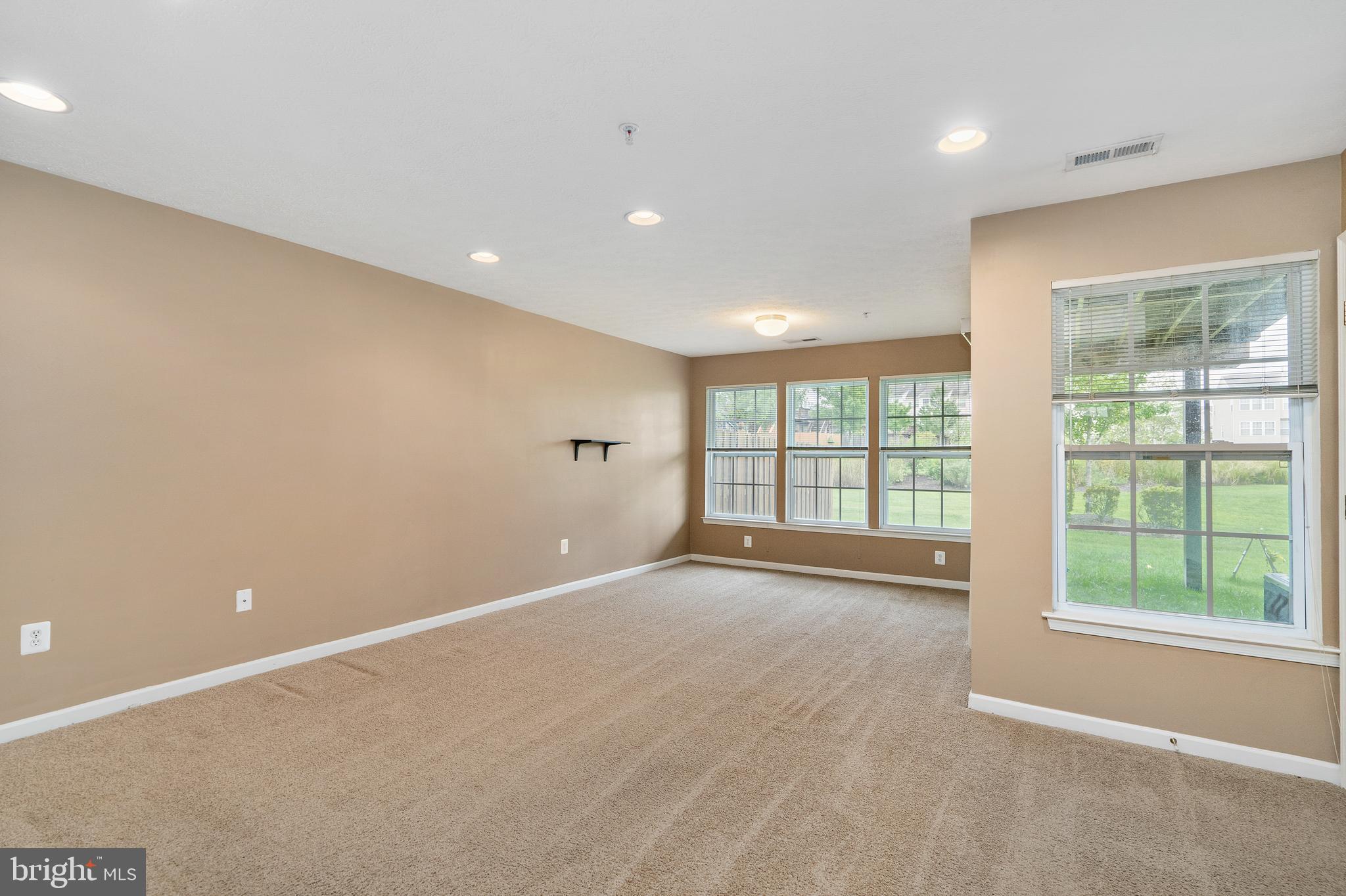 MIRAMAR LANDING - Residential