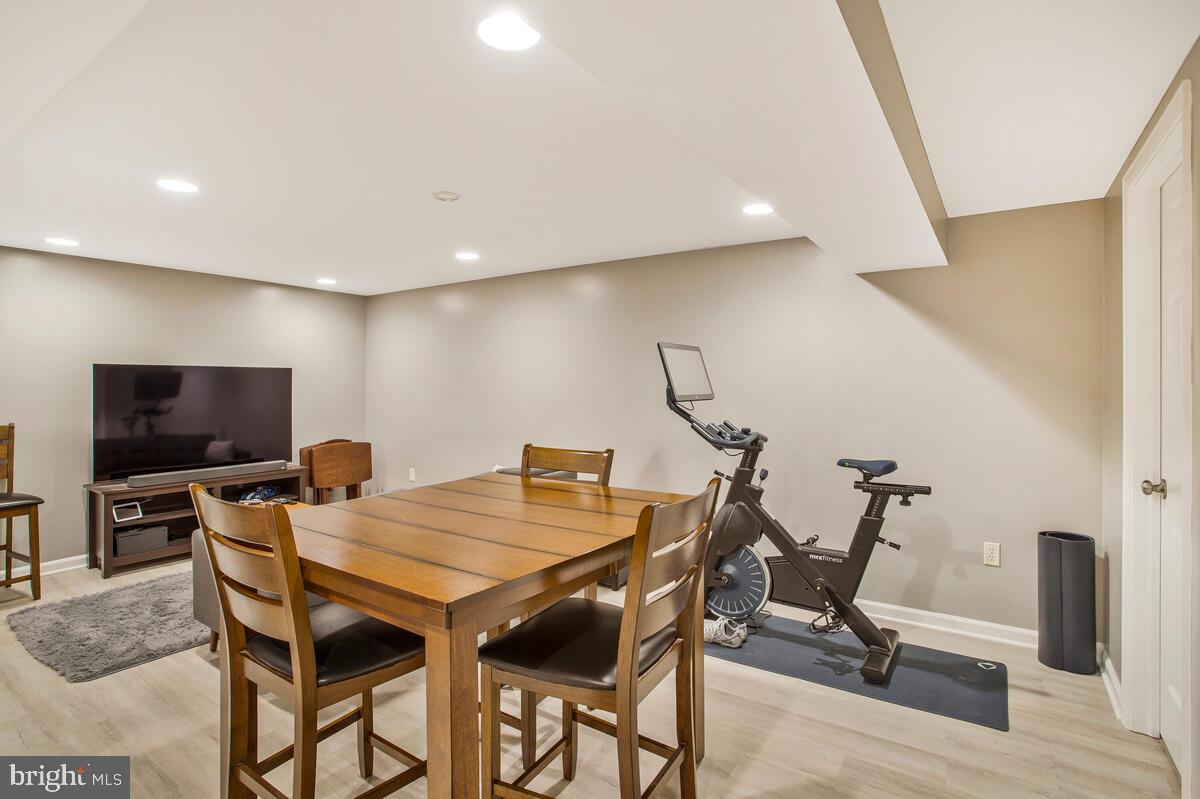 BELHAVEN BEACH - Residential