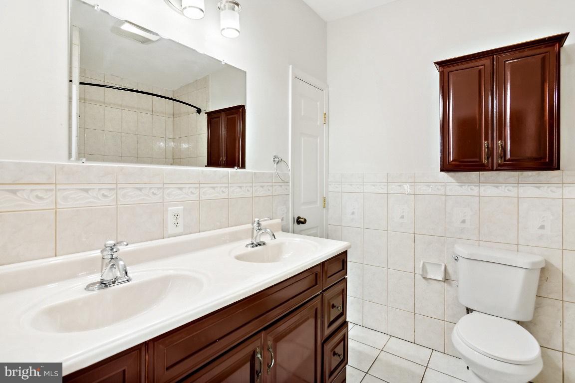 BALTIMORE HIGHLANDS - Residential