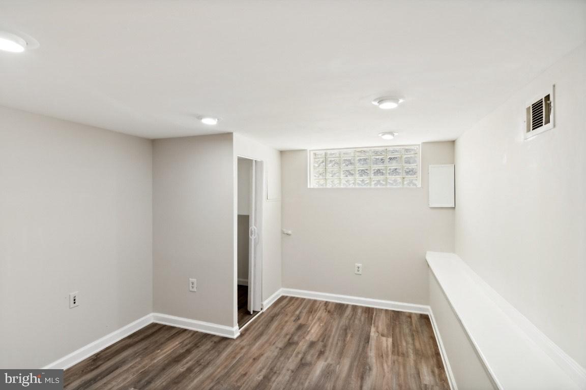 BALTIMORE HIGHLANDS - Residential