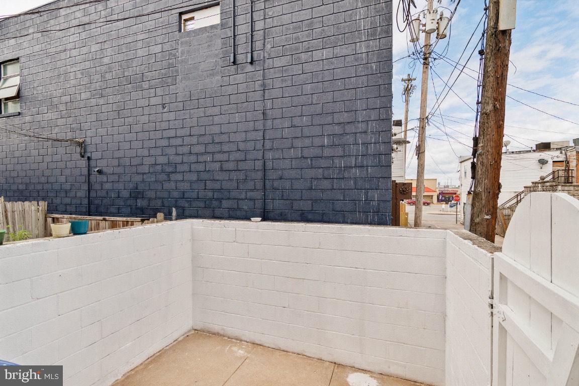 BALTIMORE HIGHLANDS - Residential