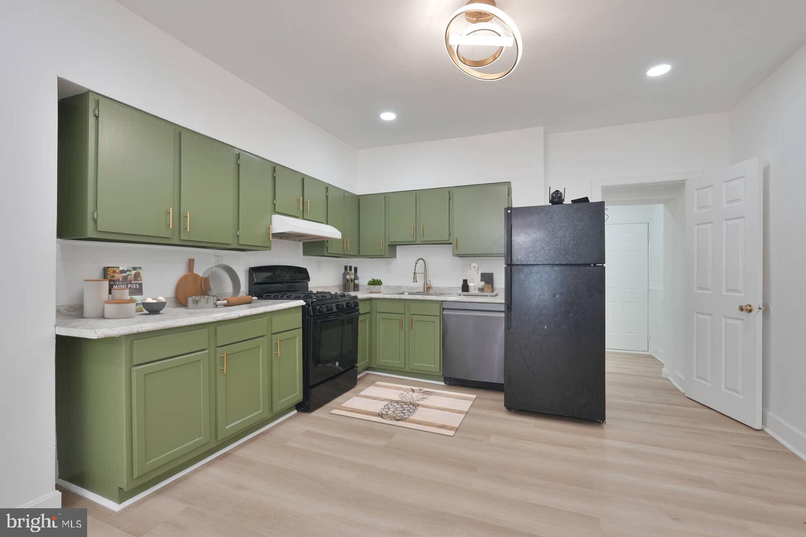 WEST BALTIMORE - Residential