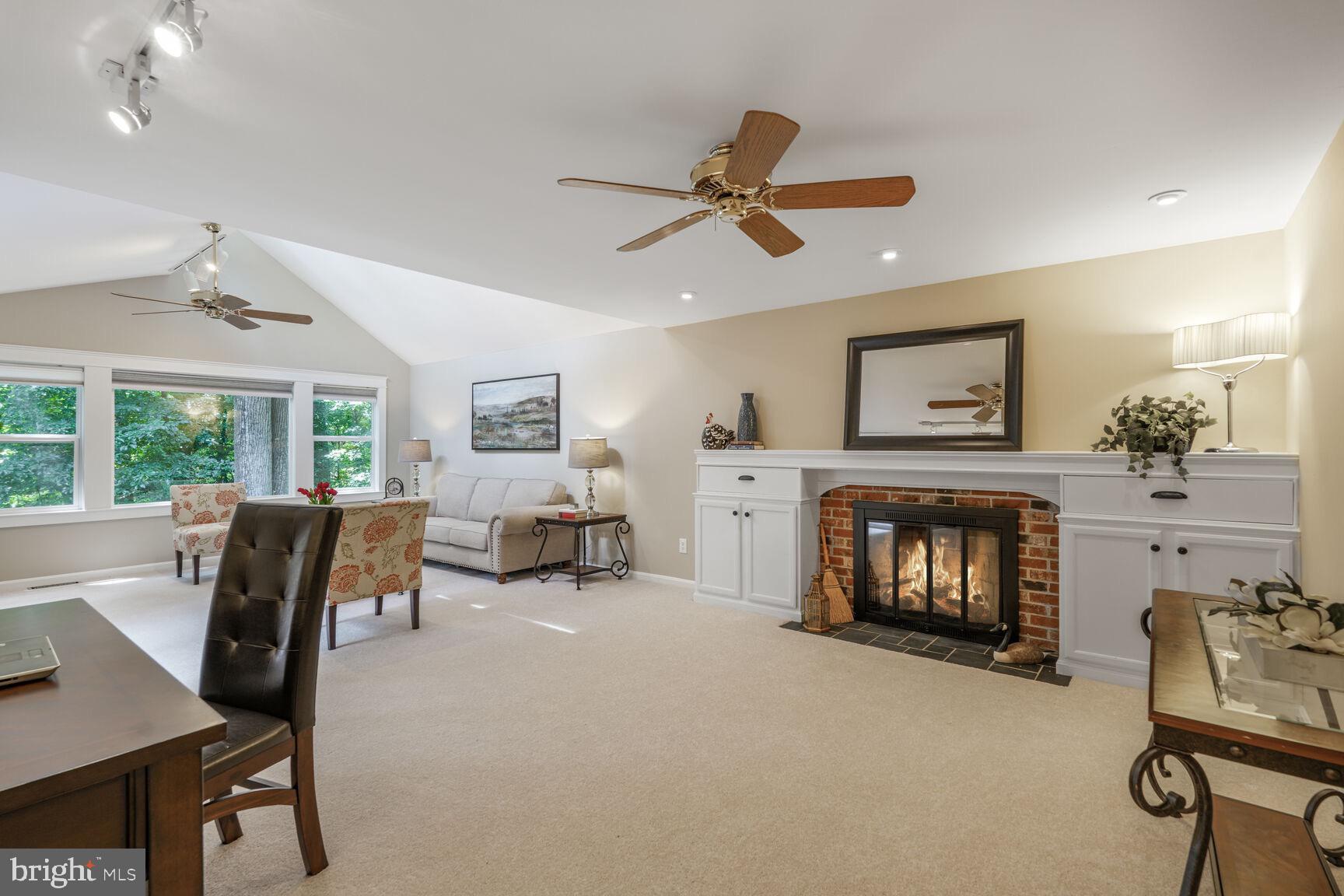 4924 BEXLEY LANE