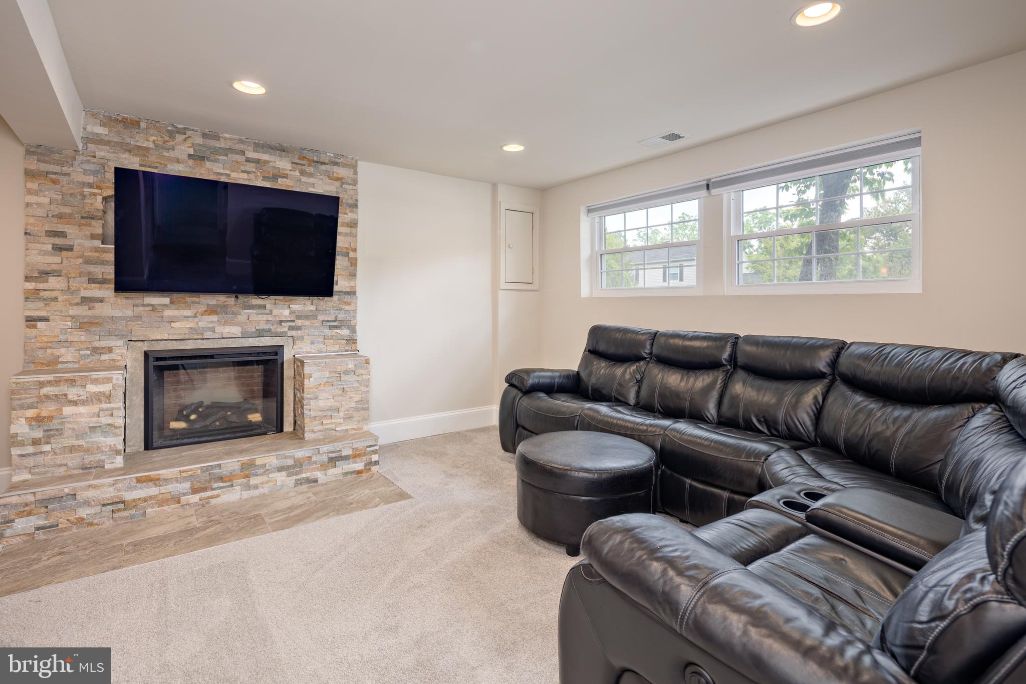THUNDER HILL - Residential