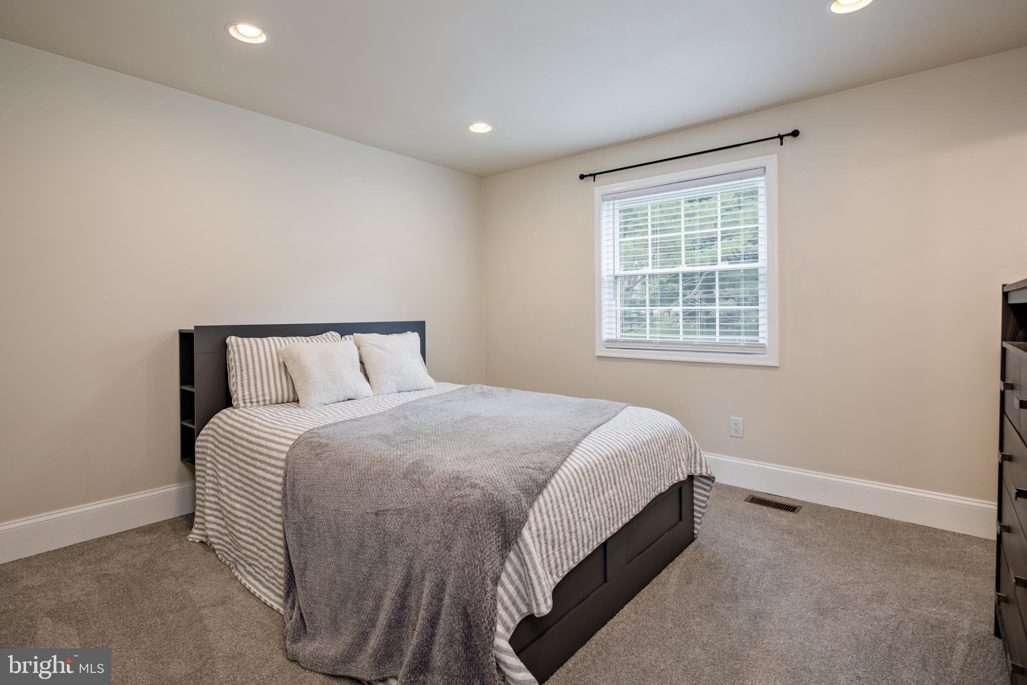THUNDER HILL - Residential