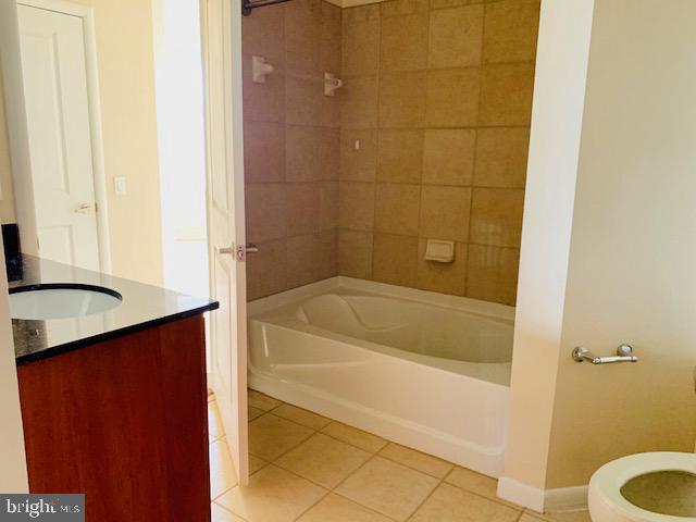 CLARENDON 1021 - Residential Lease