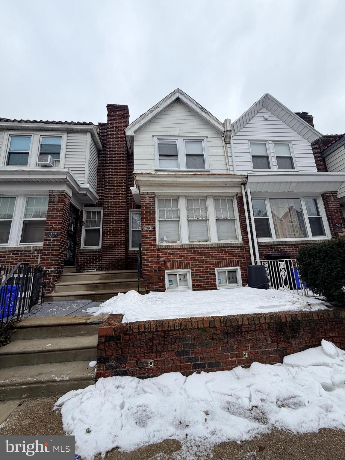 FERN ROCK - Residential