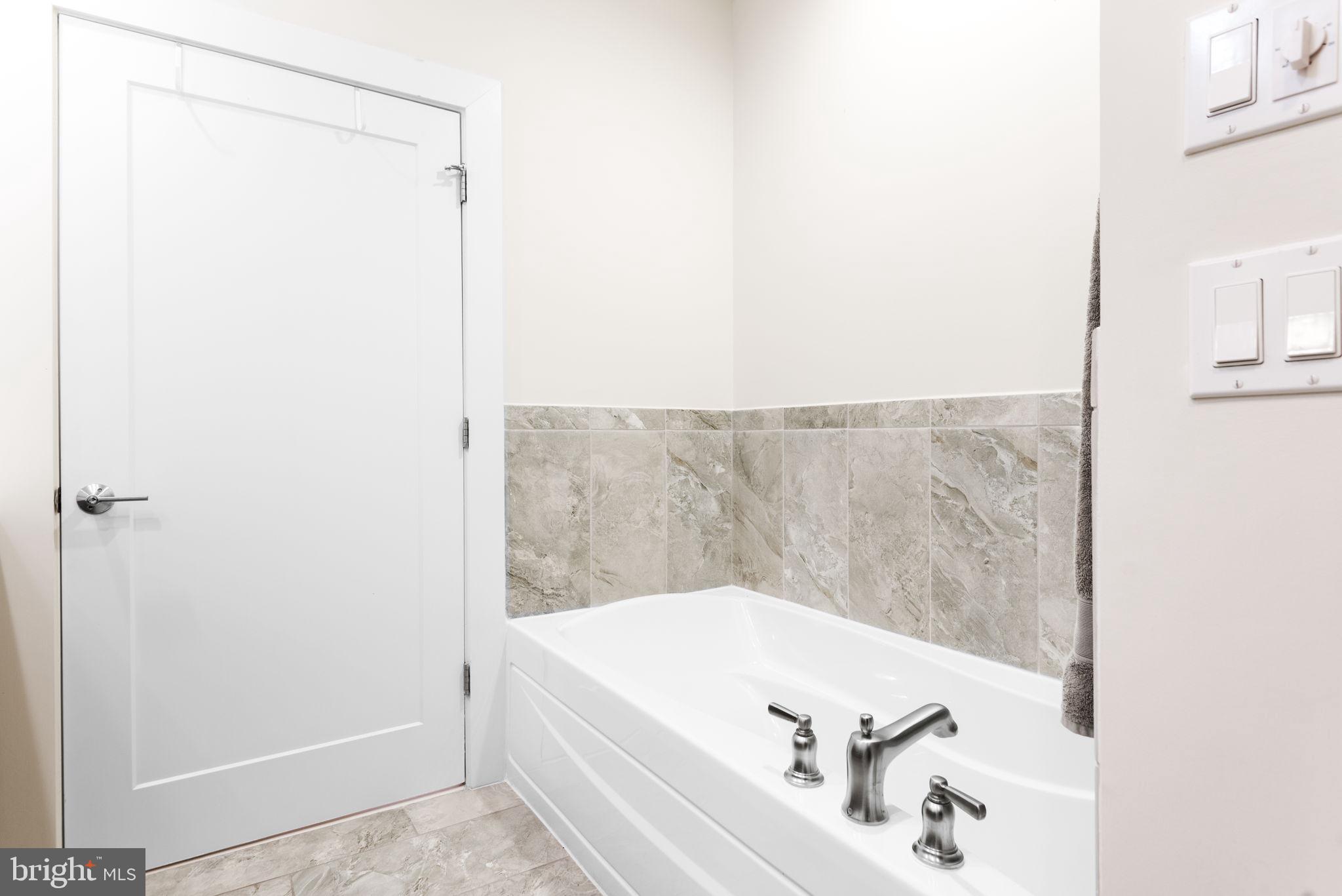 LITTLE FALLS PLACE - Residential Lease