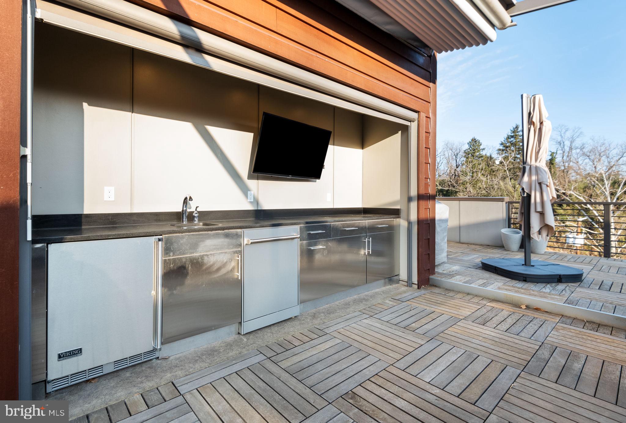 LITTLE FALLS PLACE - Residential Lease