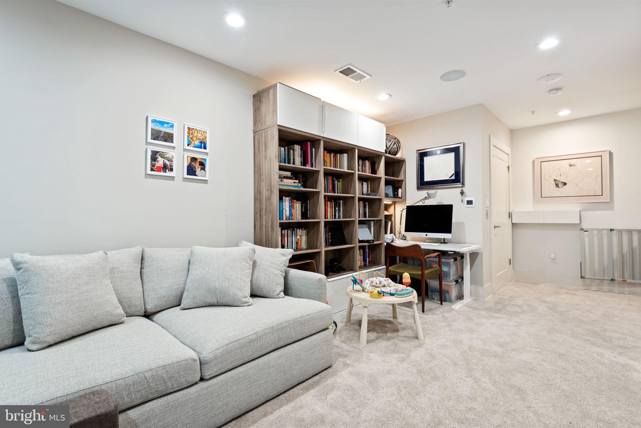 LITTLE FALLS PLACE - Residential Lease