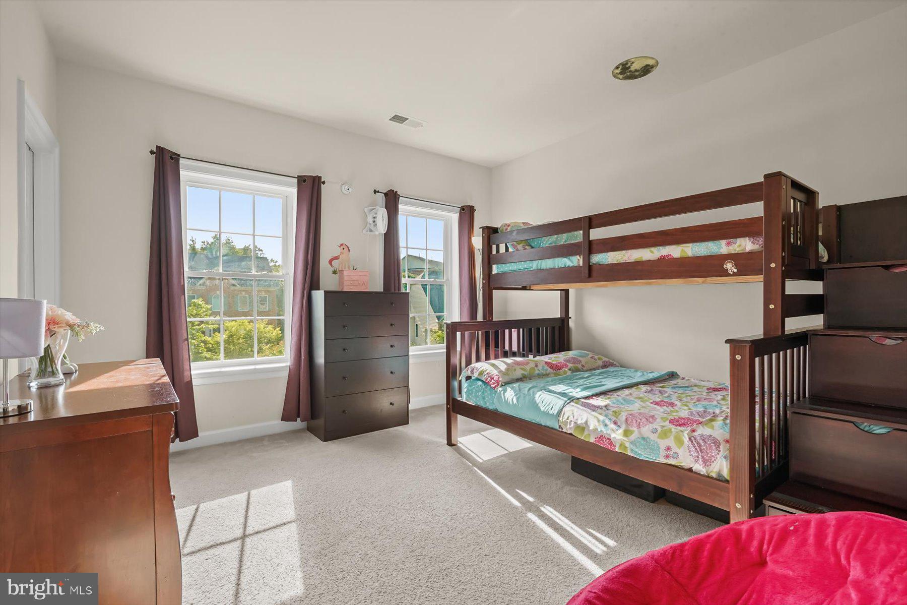 OAK CREEK CLUB - Residential