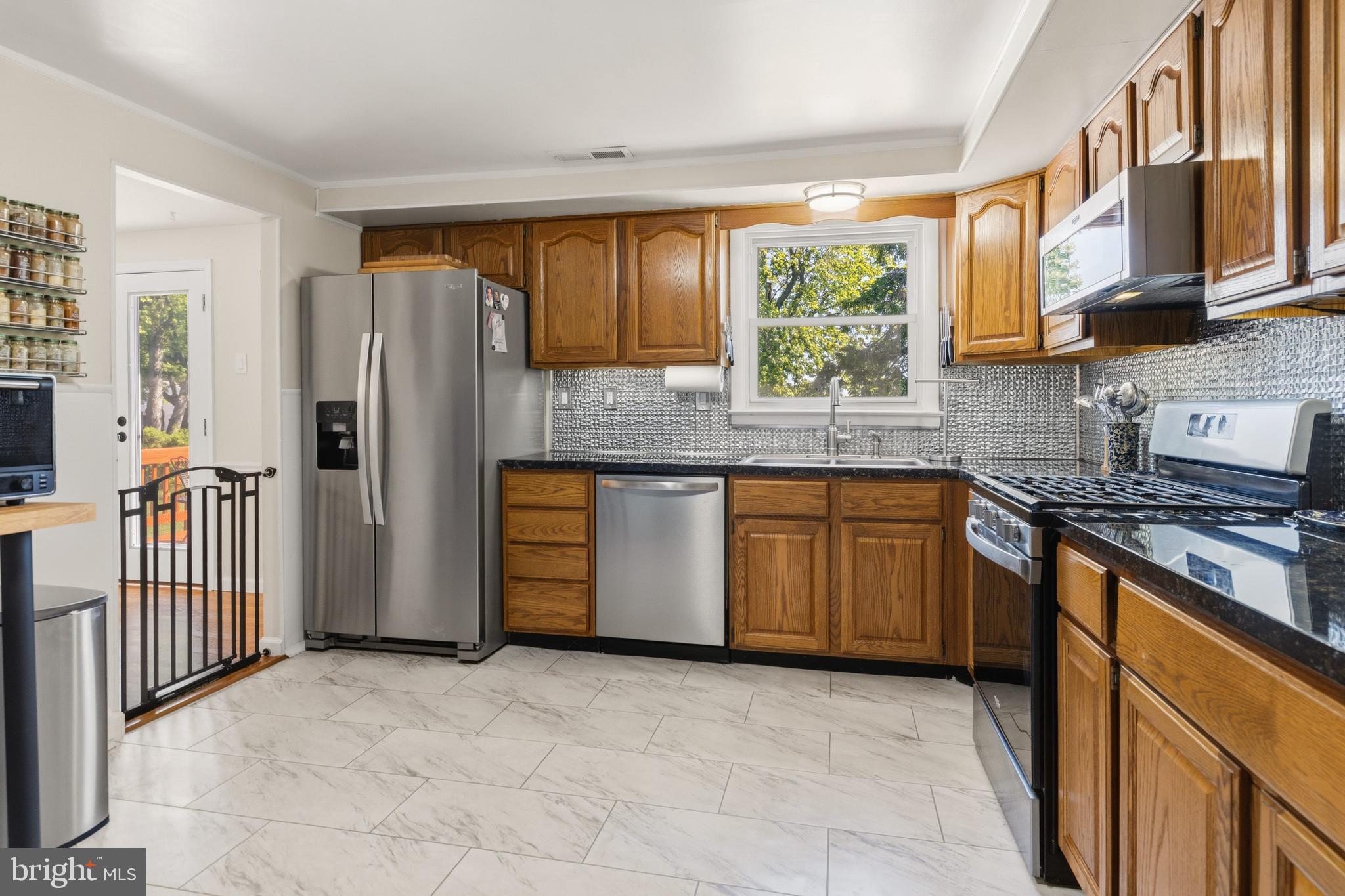 WILLOW FARMS - Residential