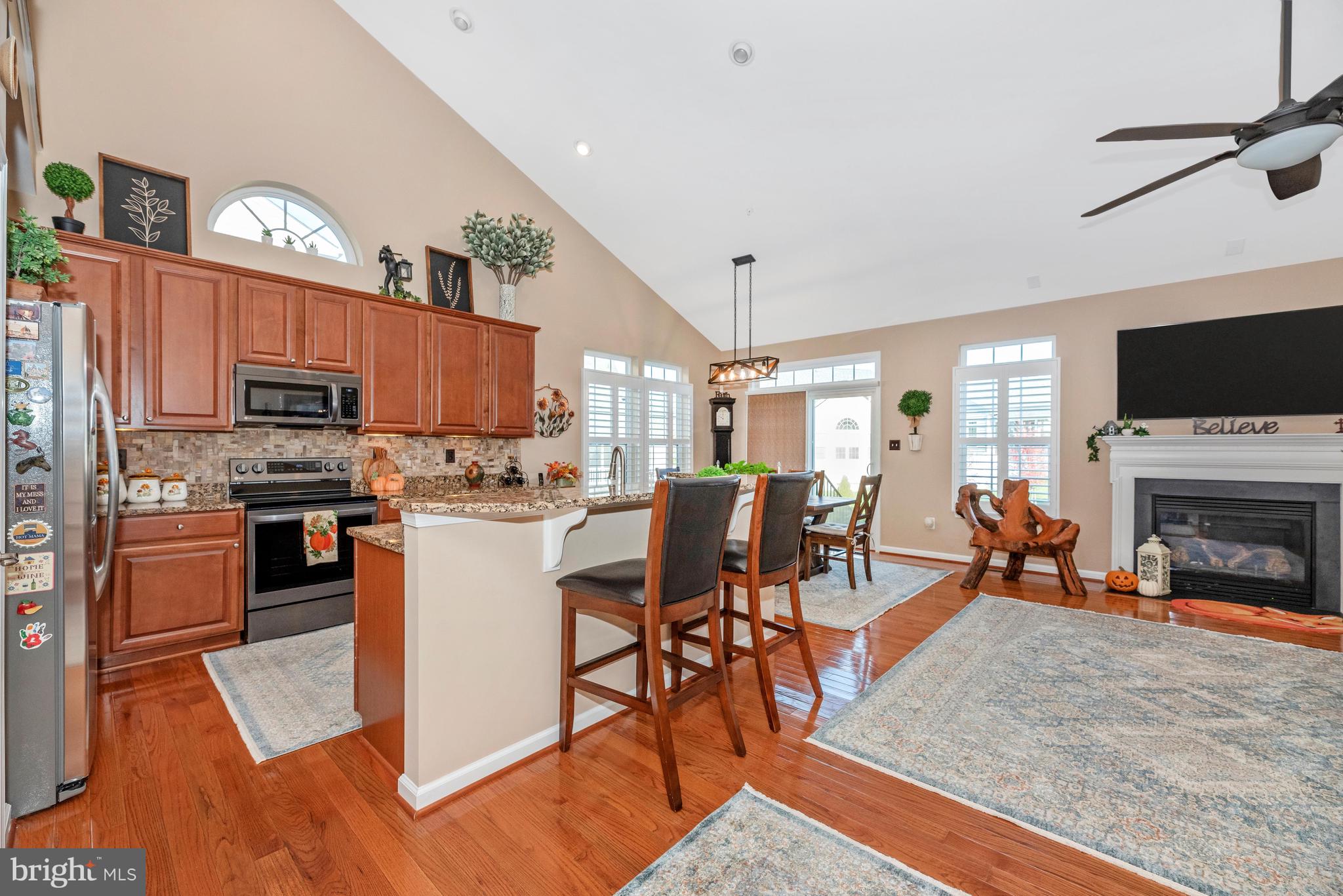 SIGNATURE CLUB AT GREENVIEW - Residential