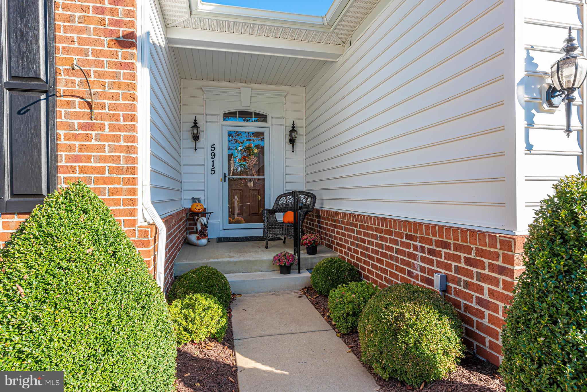 SIGNATURE CLUB AT GREENVIEW - Residential