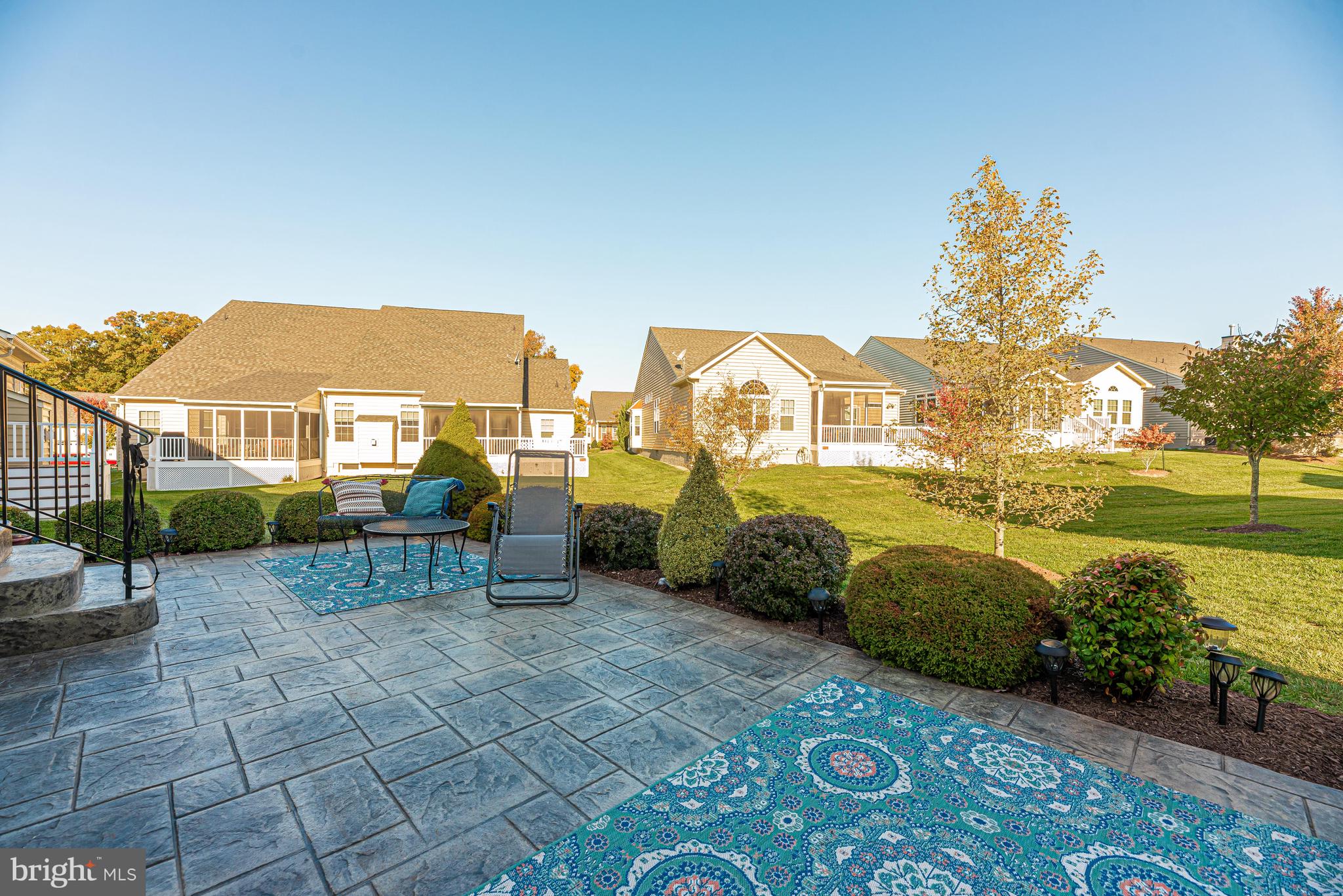 SIGNATURE CLUB AT GREENVIEW - Residential