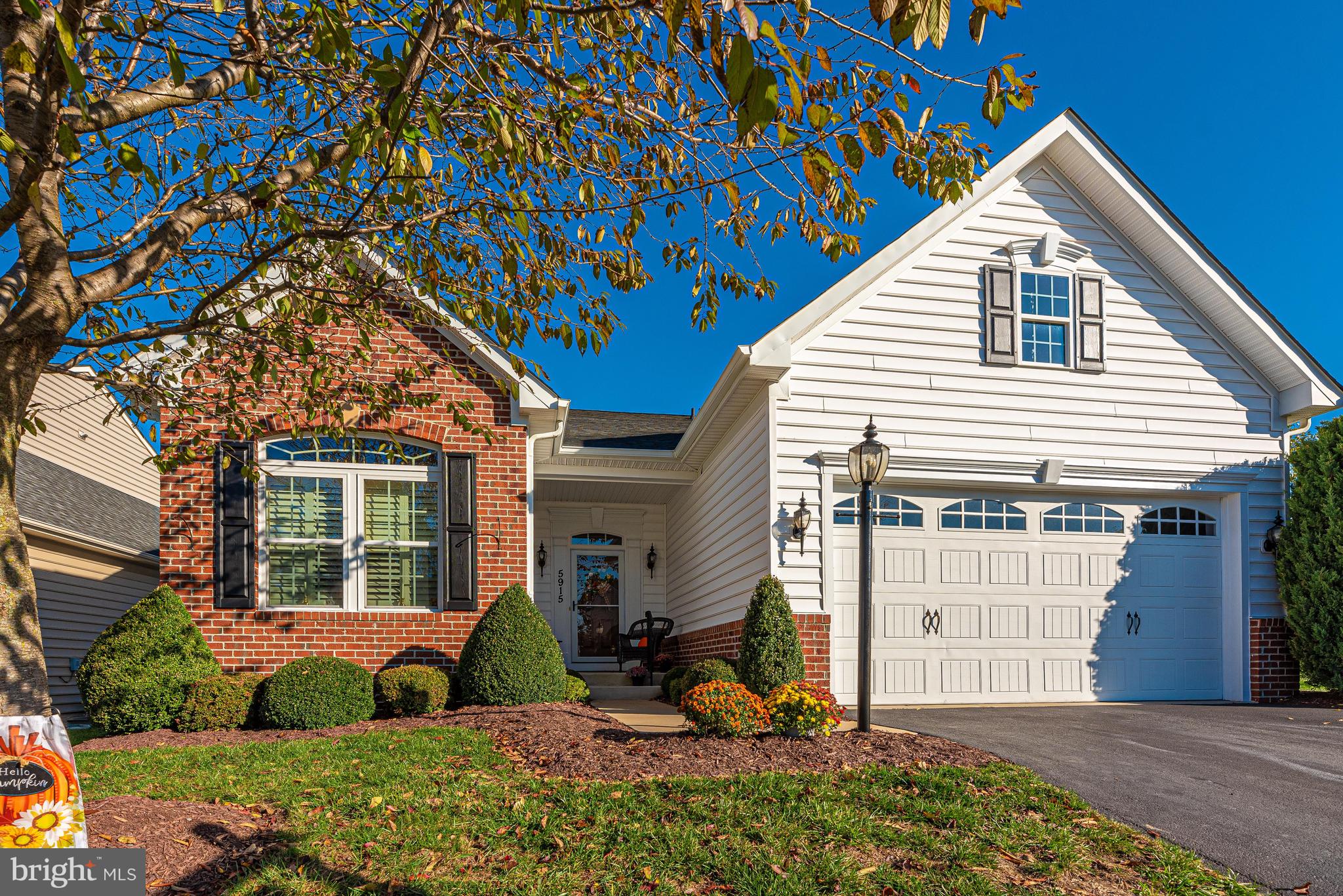 SIGNATURE CLUB AT GREENVIEW - Residential