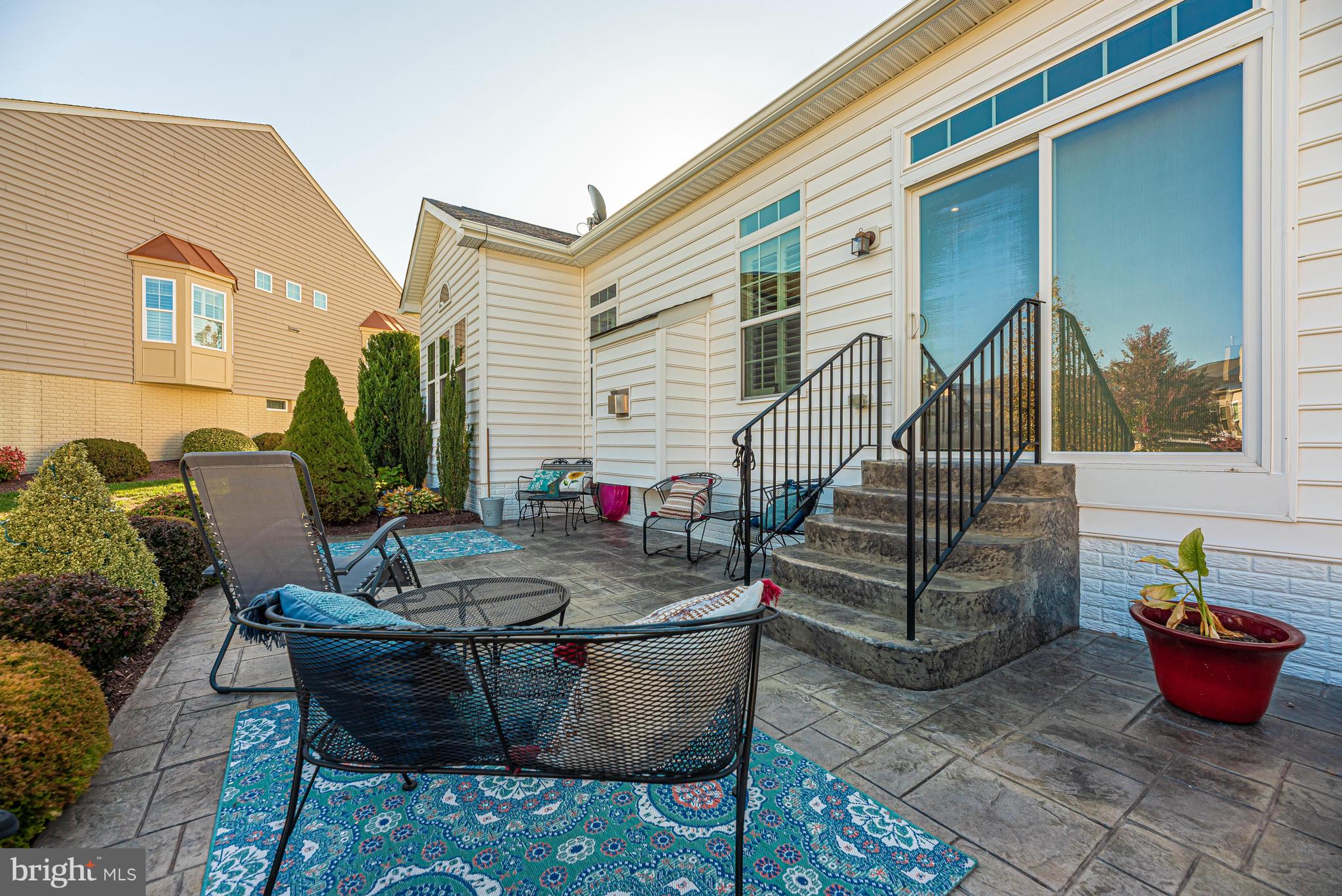 SIGNATURE CLUB AT GREENVIEW - Residential