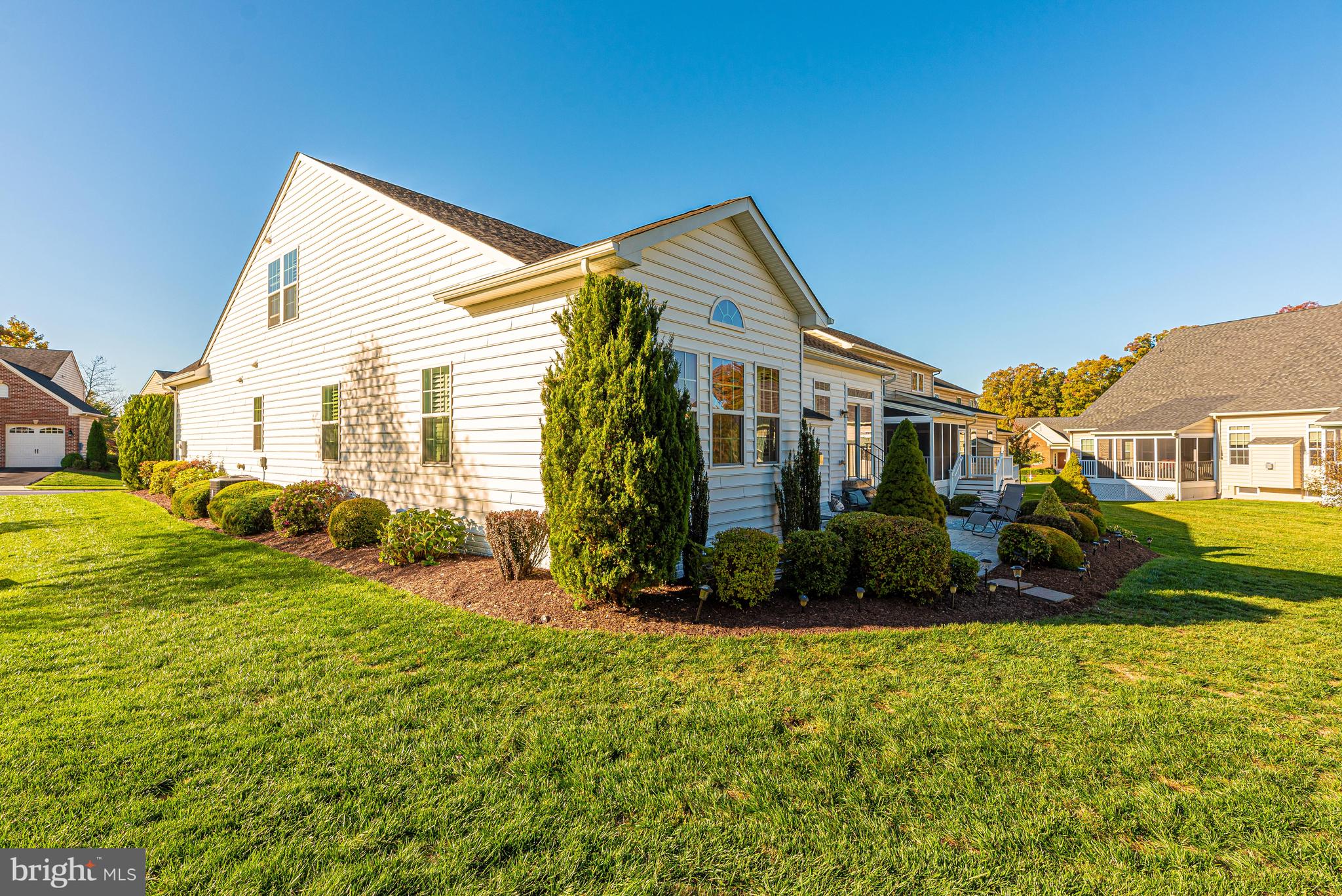 SIGNATURE CLUB AT GREENVIEW - Residential