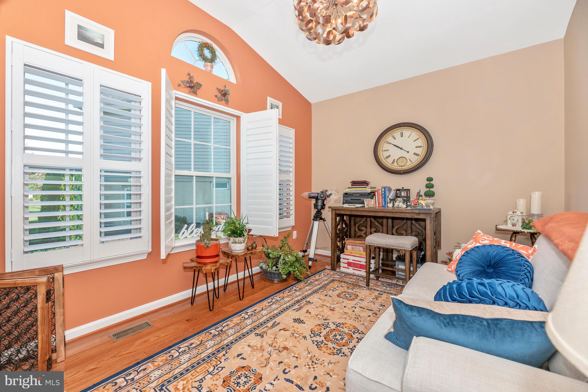 SIGNATURE CLUB AT GREENVIEW - Residential