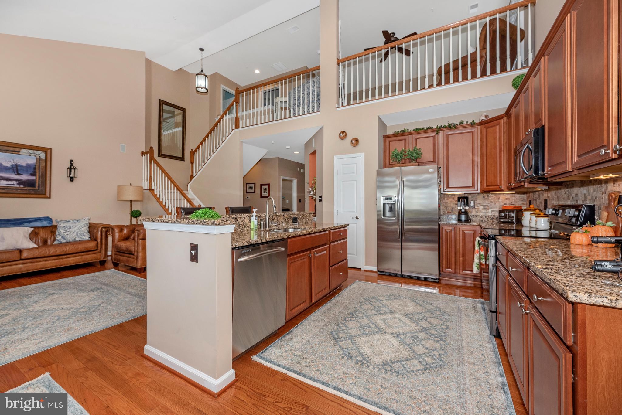 SIGNATURE CLUB AT GREENVIEW - Residential