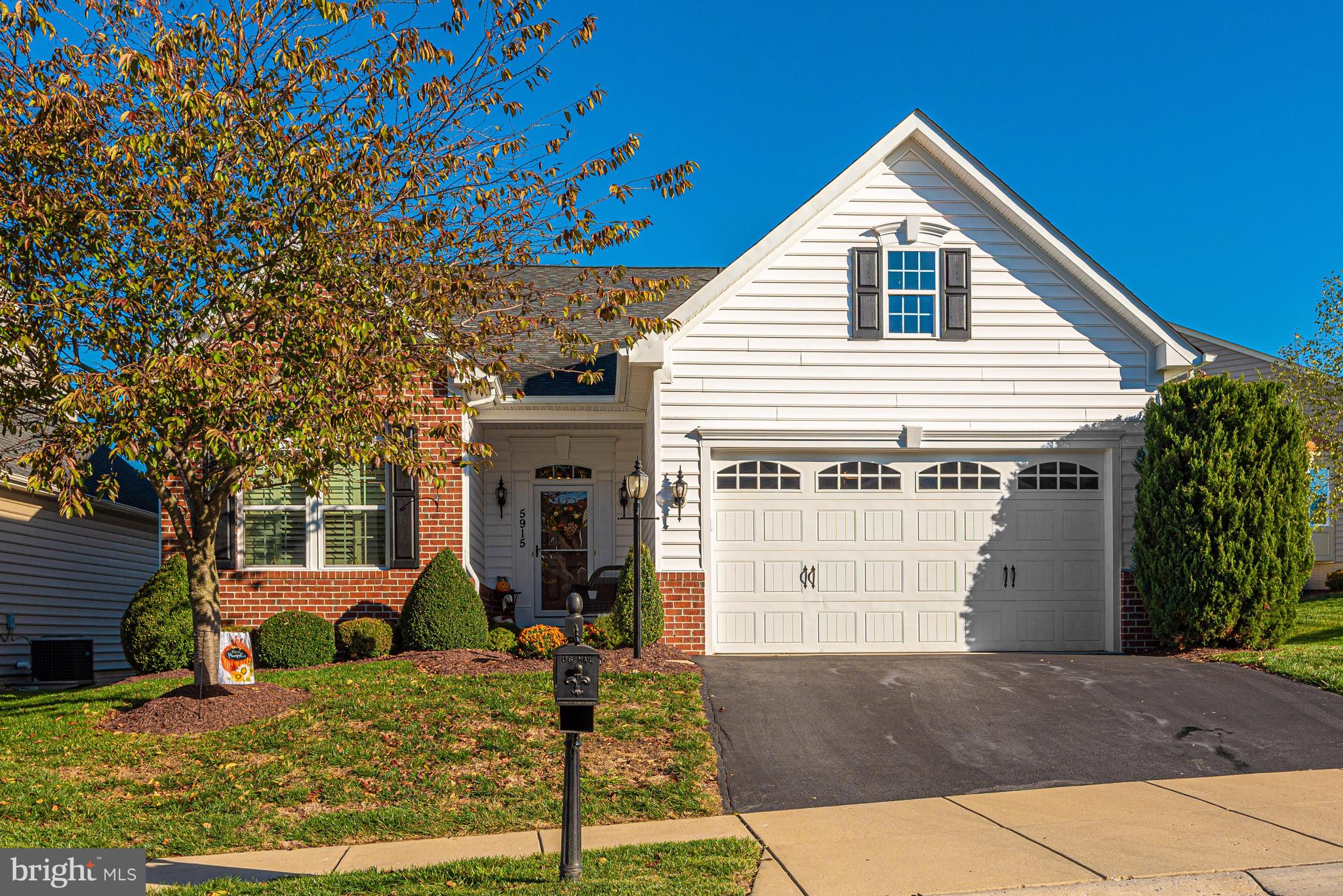 SIGNATURE CLUB AT GREENVIEW - Residential