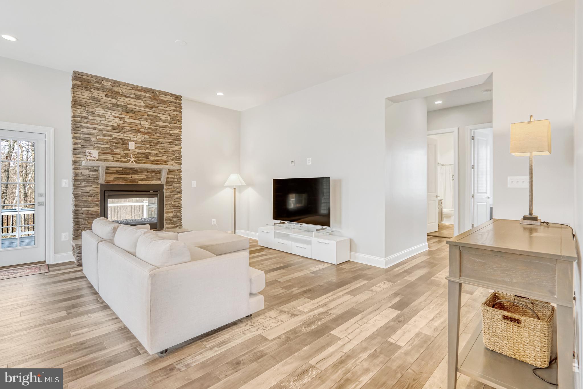 REGENCY AT CREEKSIDE - Residential