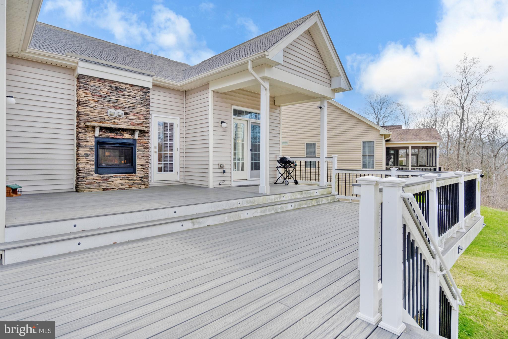 REGENCY AT CREEKSIDE - Residential