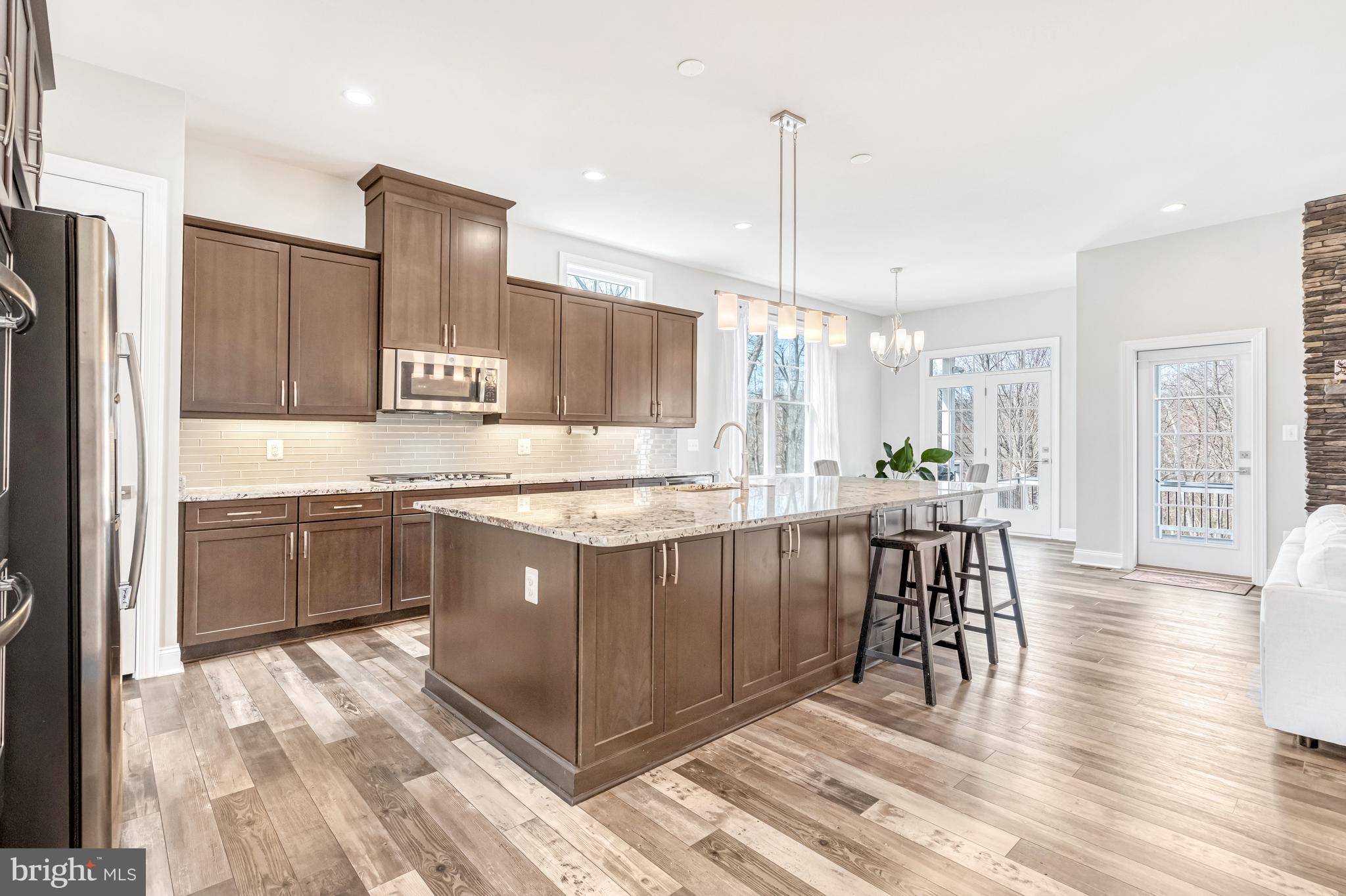 REGENCY AT CREEKSIDE - Residential