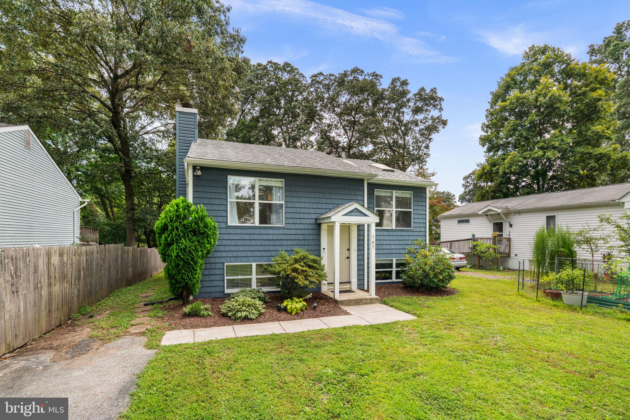 287 NORTH DRIVE