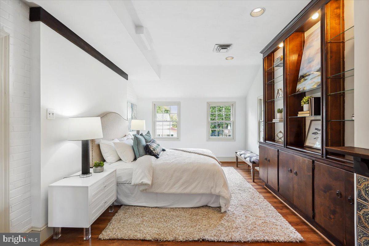 PARKWOOD - Residential