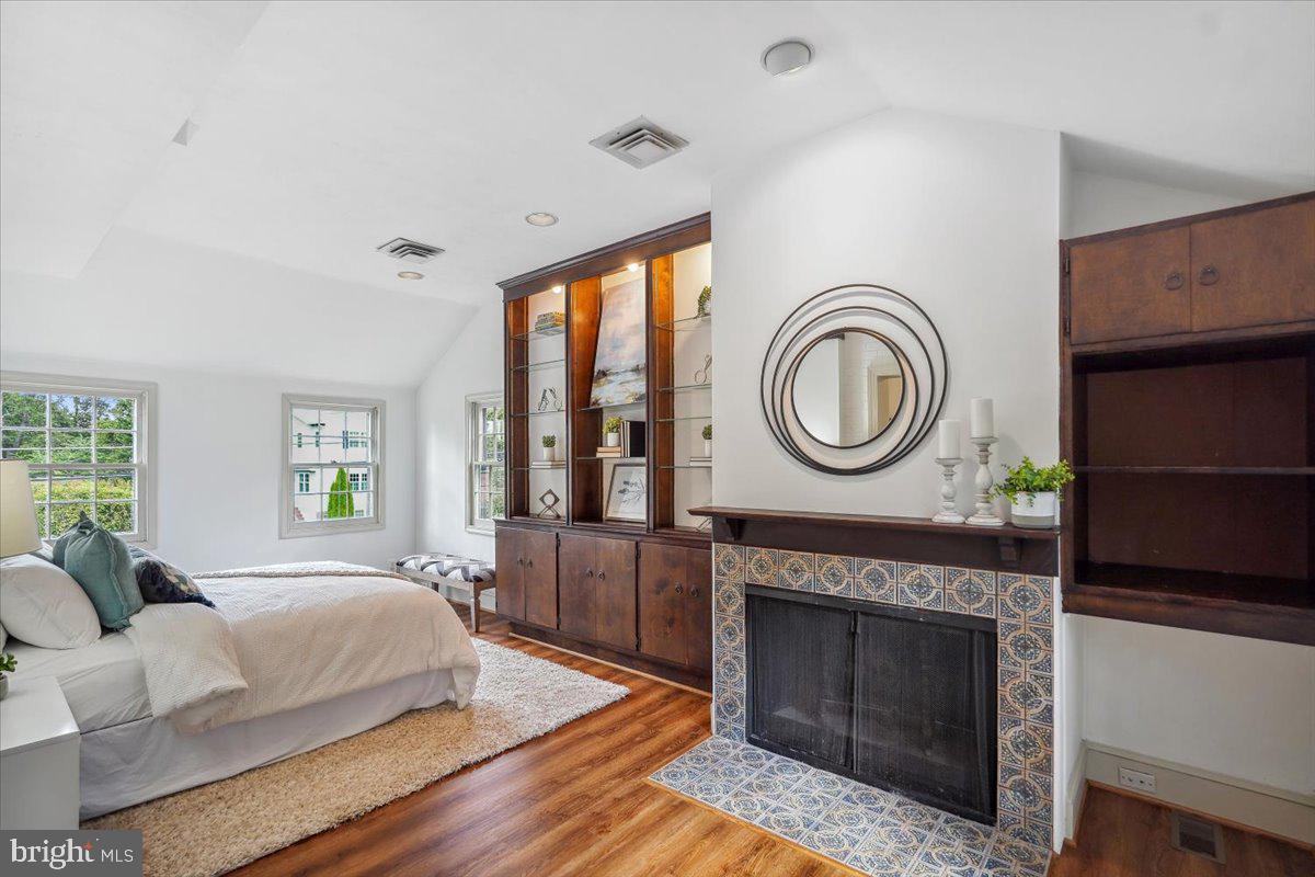 PARKWOOD - Residential