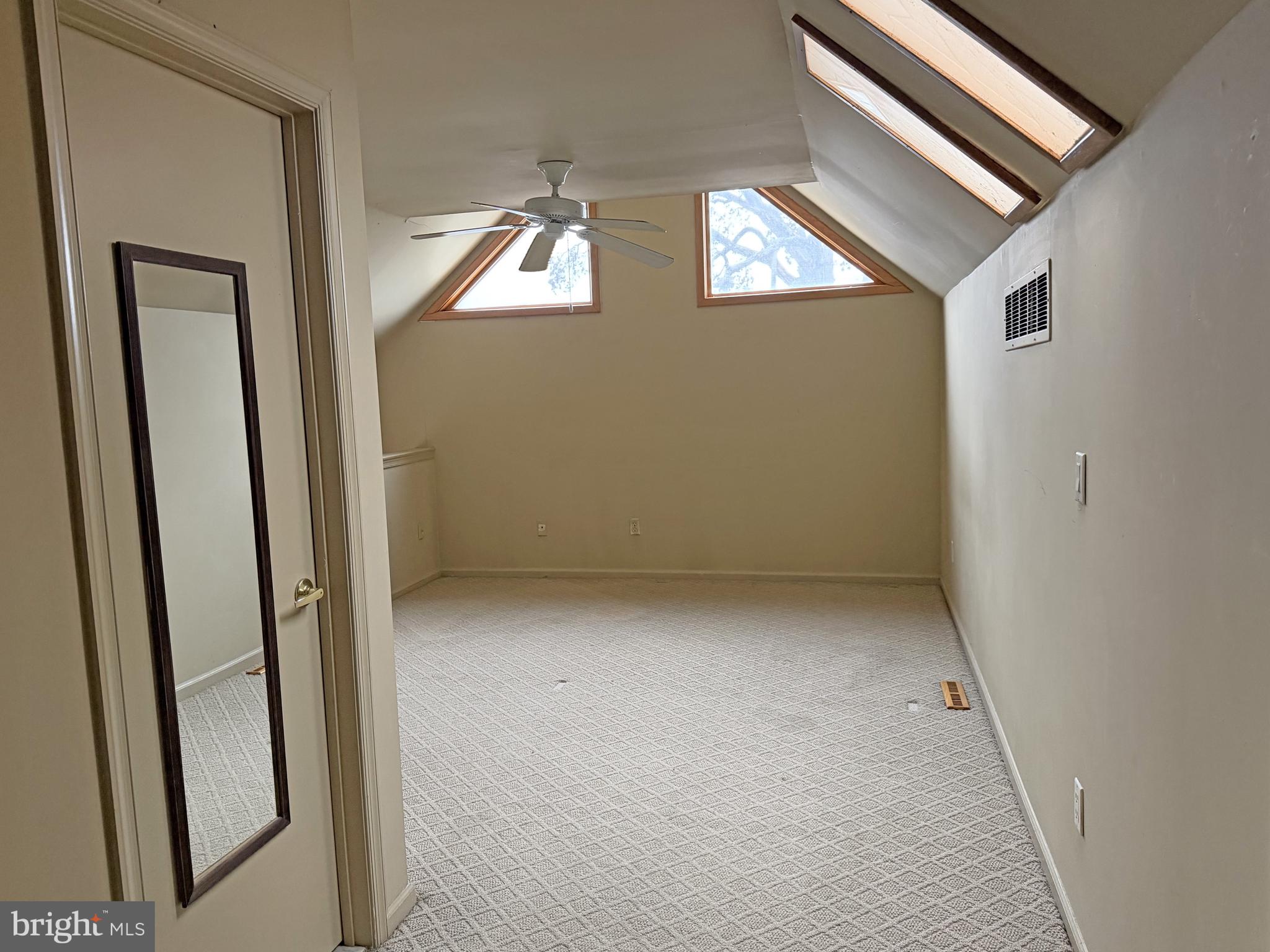 OLDE OAK - Residential