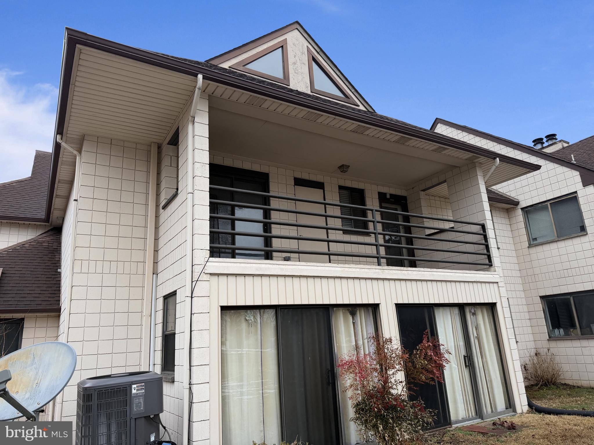 OLDE OAK - Residential