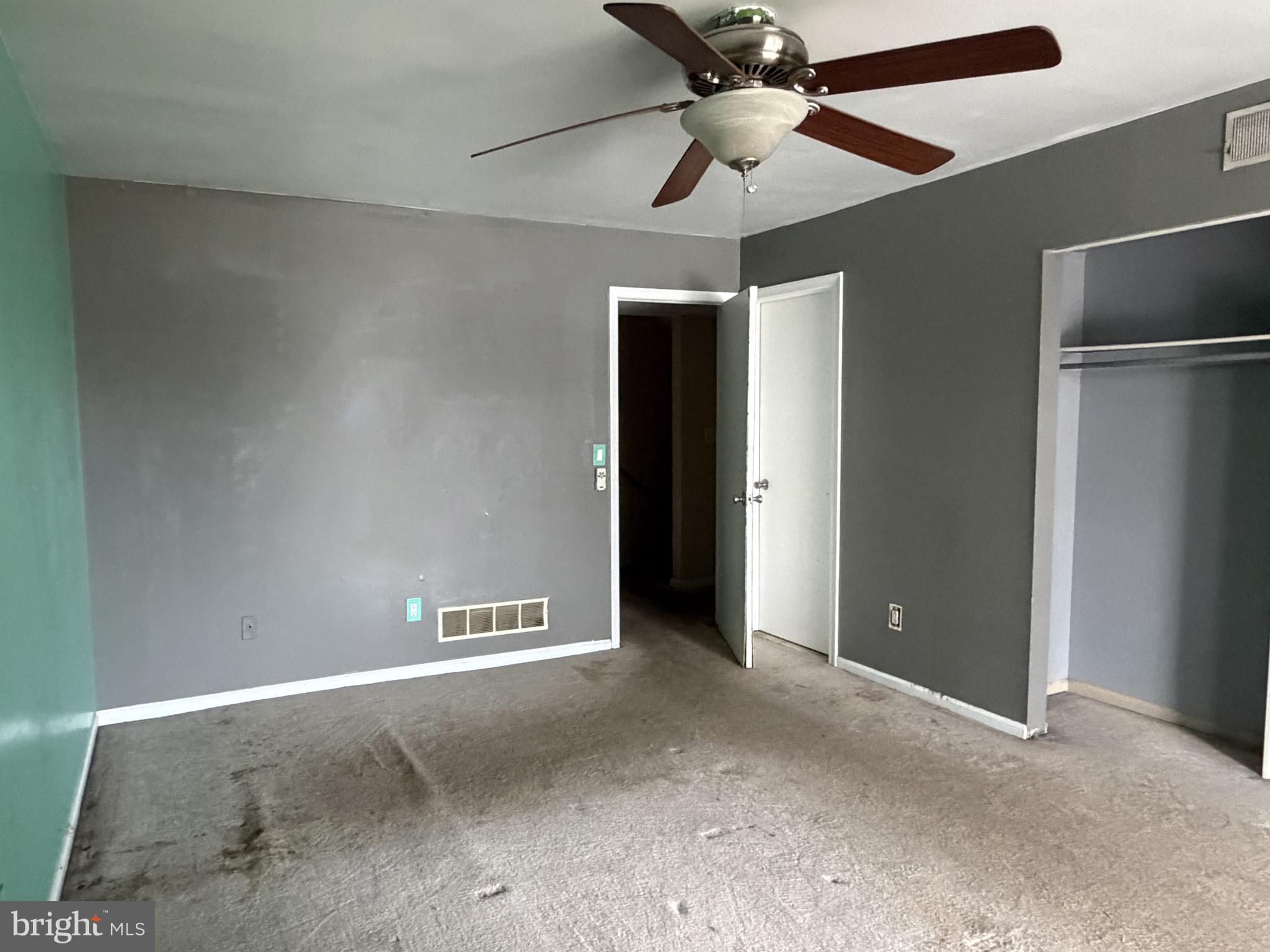 OLDE OAK - Residential