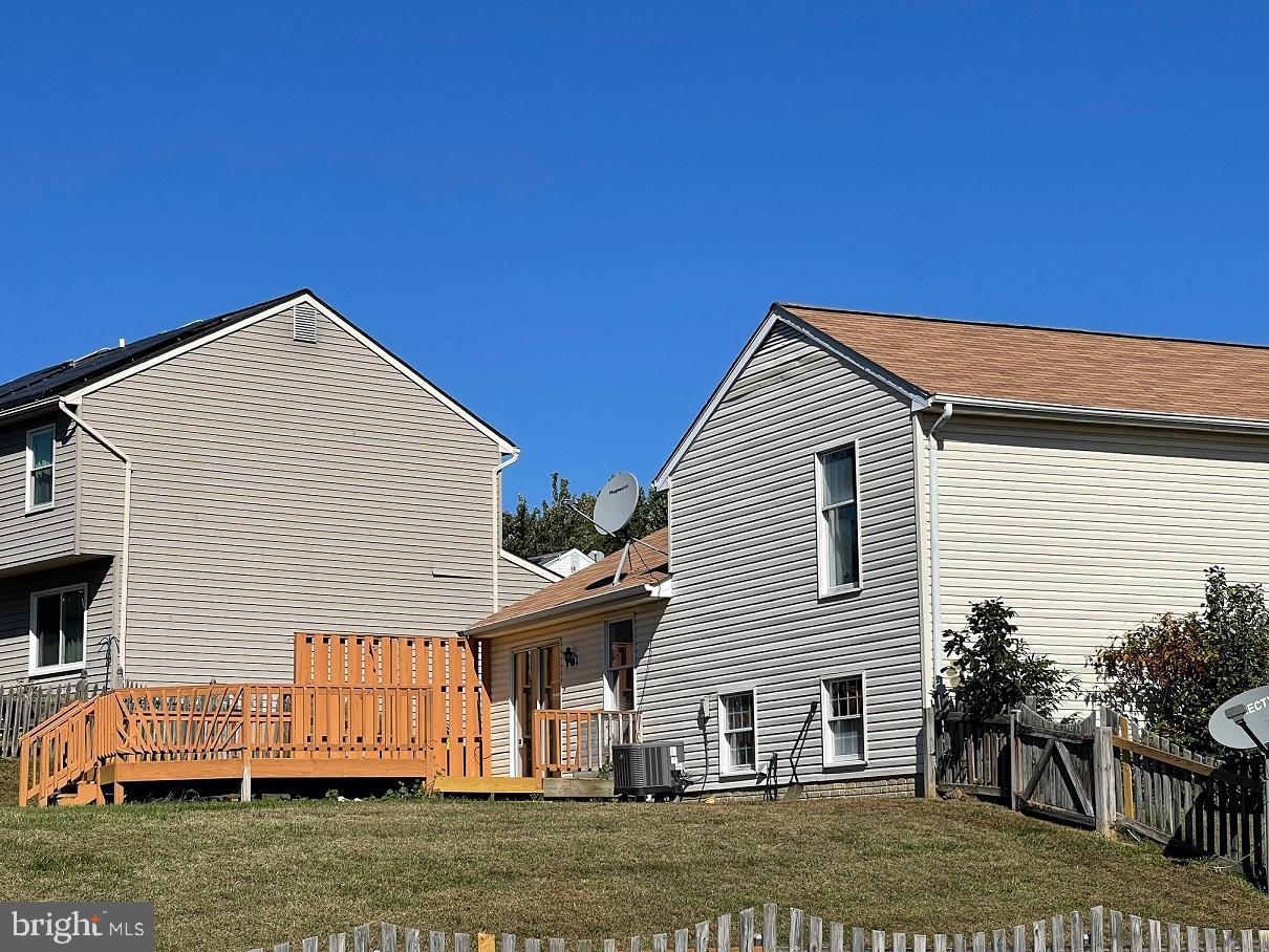 BAYVIEW ESTATES - Residential Lease