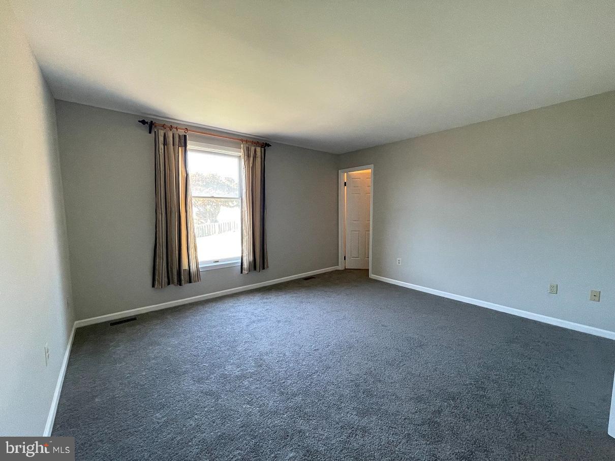 BAYVIEW ESTATES - Residential Lease